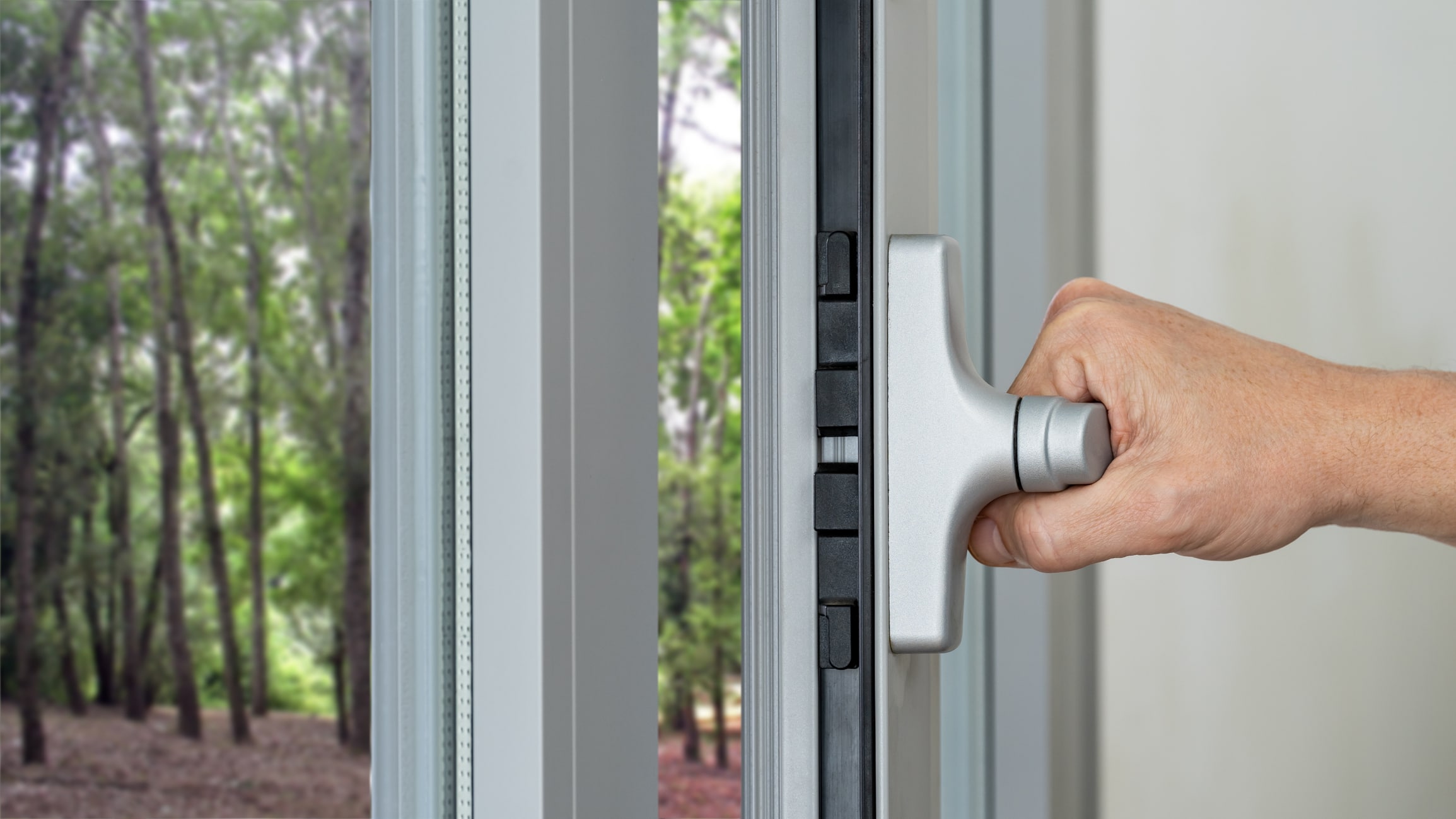 Why Proper Window Installation Matters for Energy Efficiency and Home Comfort